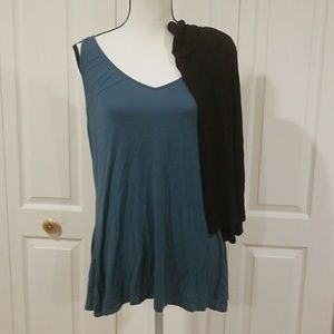 2 reversible comfy long tanks